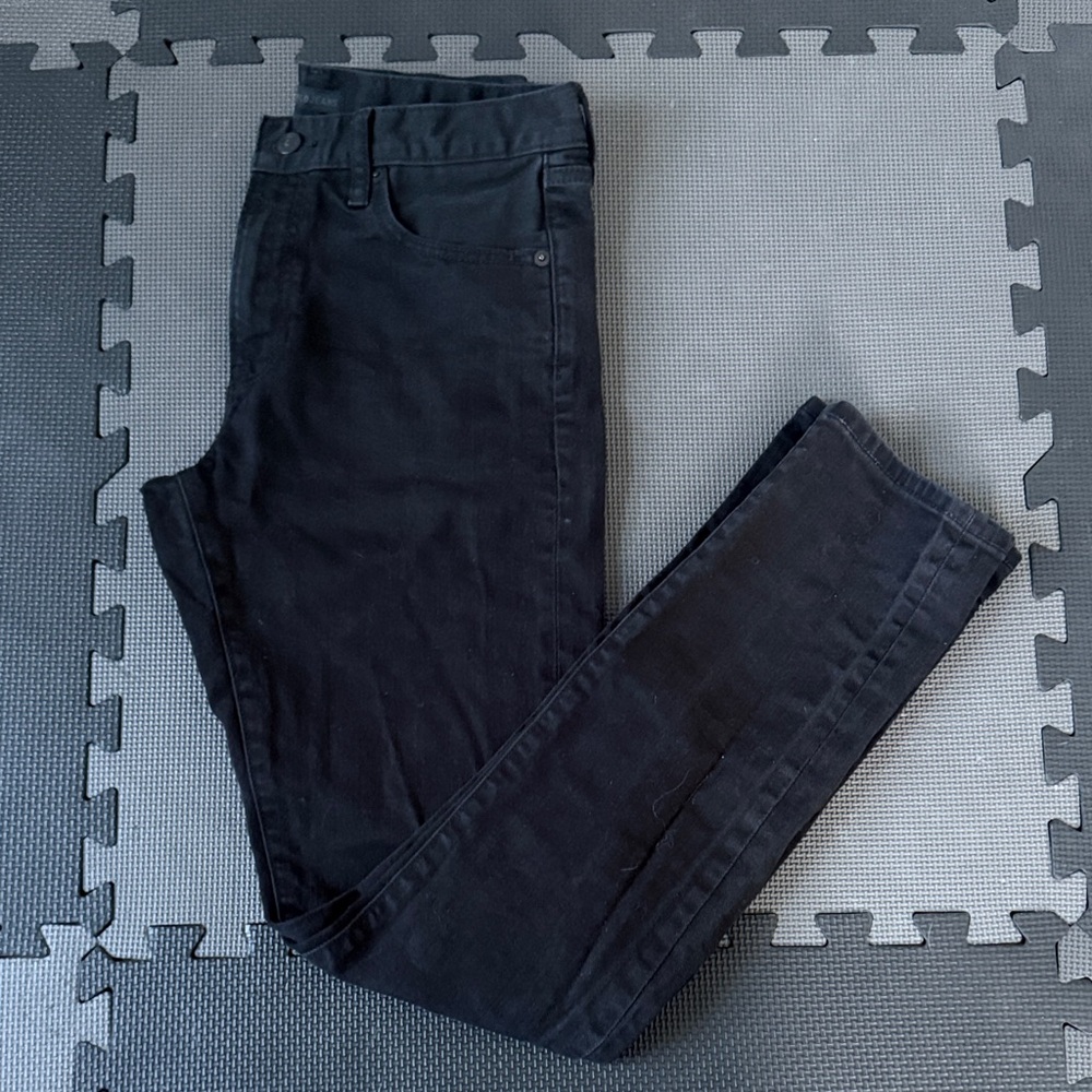 Uniqlo Men’s Black Jeans